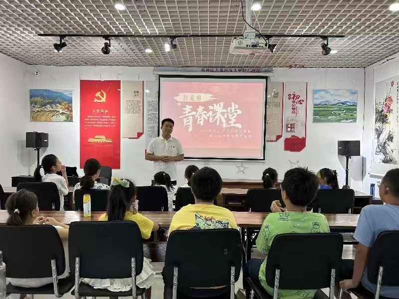行走的“青春课堂”，江苏aggame技术学院探索社区教育新实践