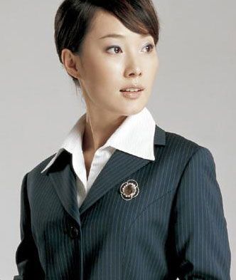 一?？劢?jīng)典正裝女西服