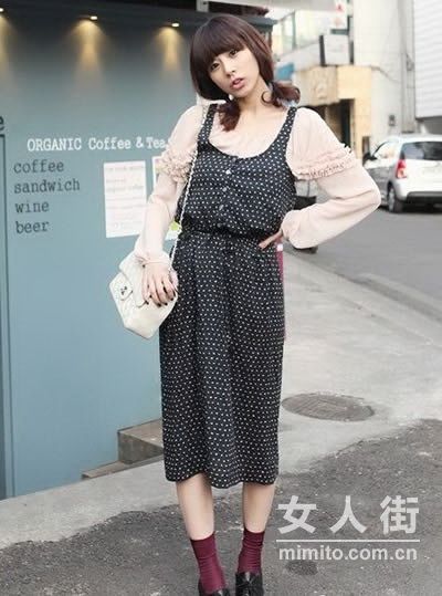 4月穿衣指南 背心裙疊穿惹人愛(ài)